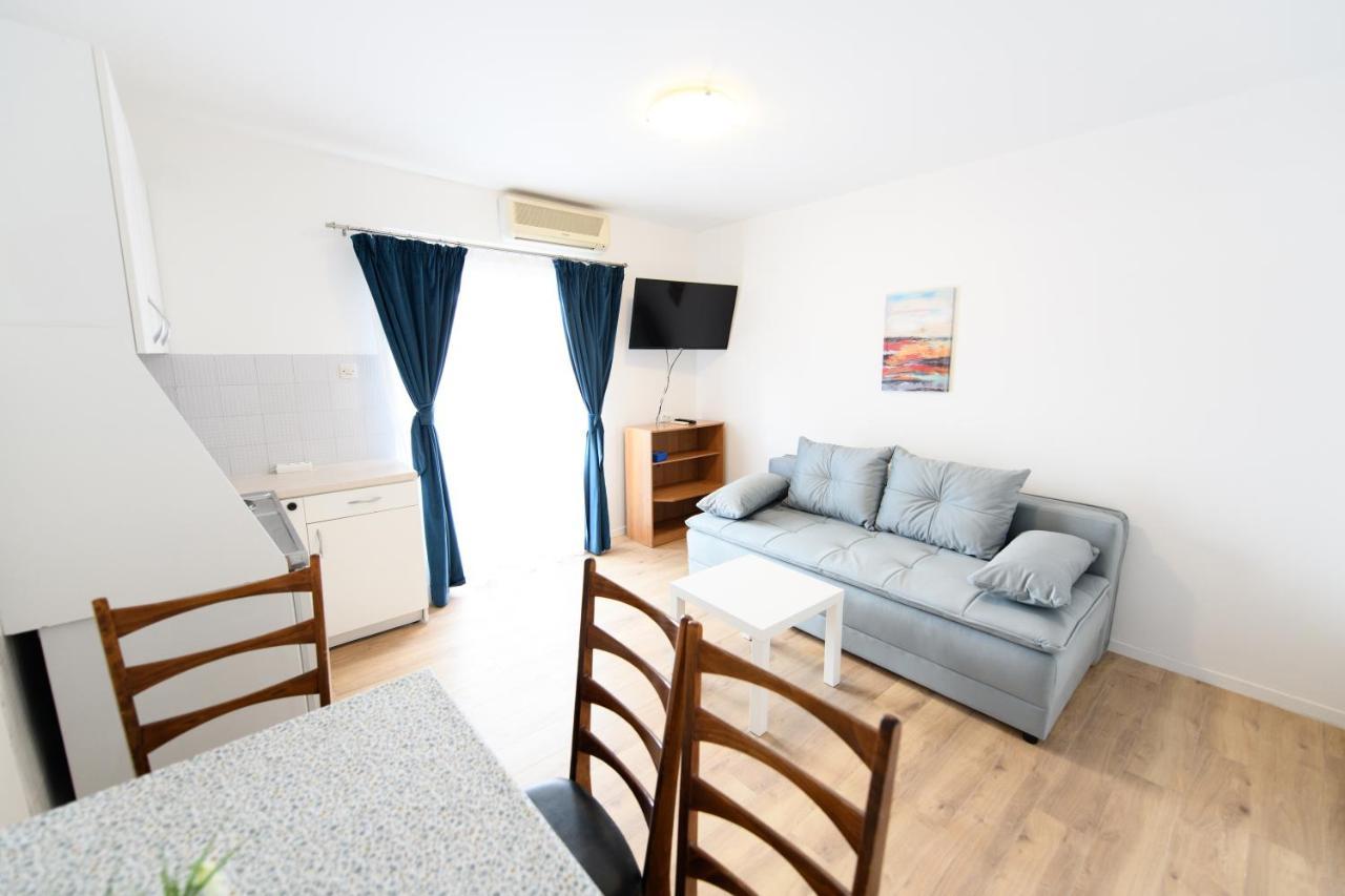 Cozy Beach Apartments Makarska Exterior photo