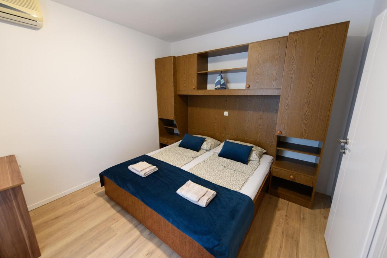 Cozy Beach Apartments Makarska Exterior photo